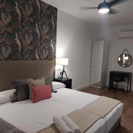 Hostal Garden Rous Paiporta Εξωτερικό φωτογραφία
