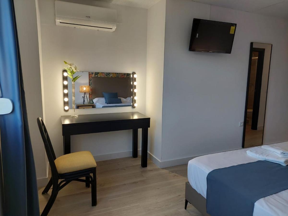 Hostal Garden Rous Paiporta Εξωτερικό φωτογραφία