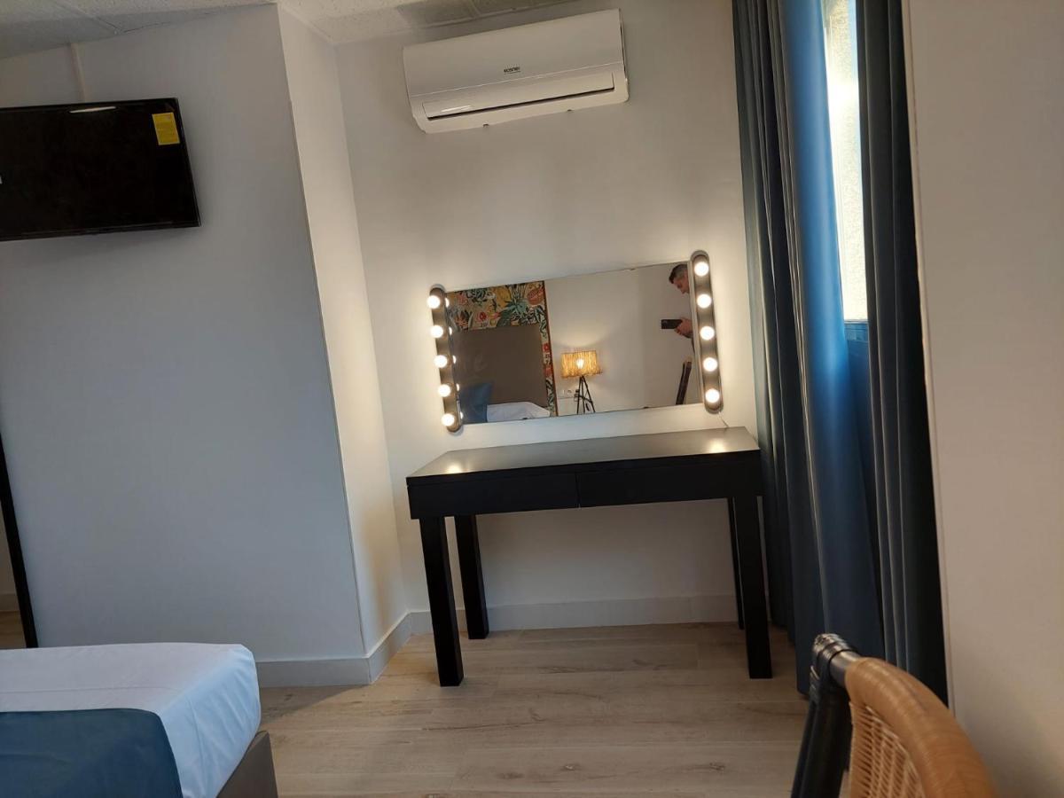 Hostal Garden Rous Paiporta Εξωτερικό φωτογραφία