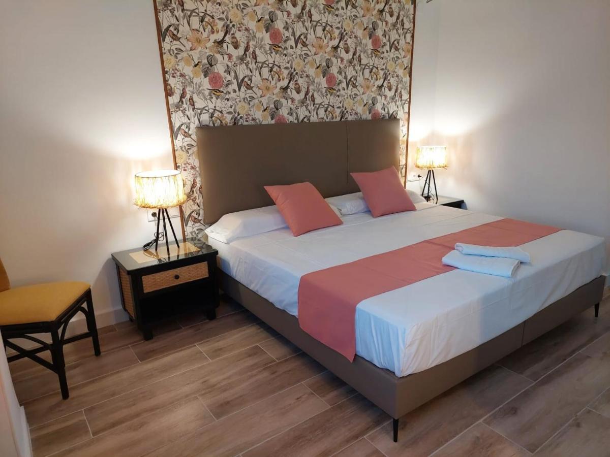 Hostal Garden Rous Paiporta Εξωτερικό φωτογραφία
