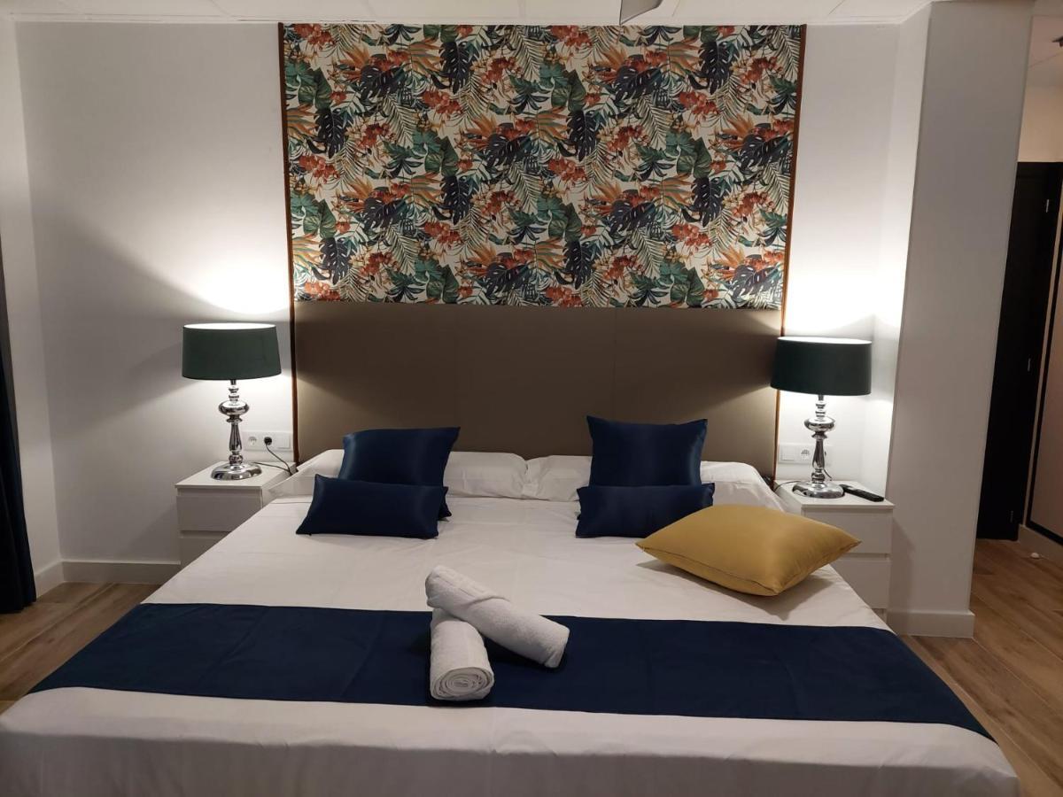 Hostal Garden Rous Paiporta Εξωτερικό φωτογραφία
