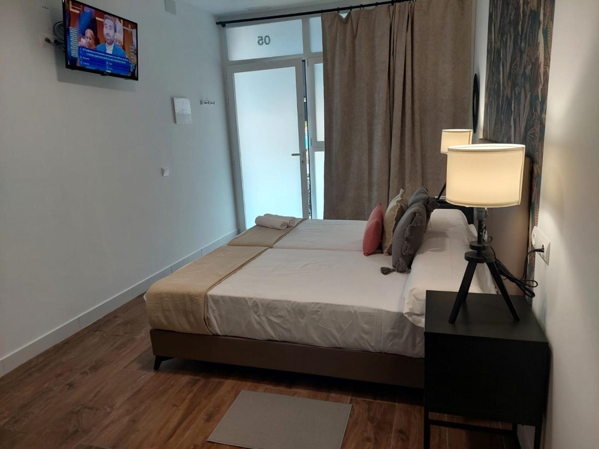 Hostal Garden Rous Paiporta Εξωτερικό φωτογραφία